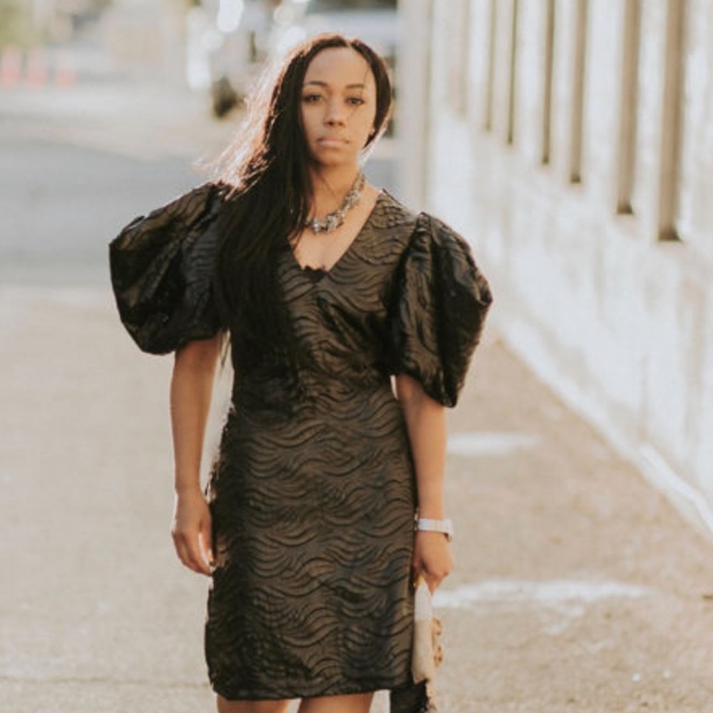 Elegant Black Puff Sleeve Dress